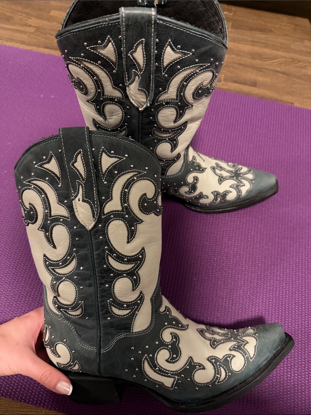 J.B. Dillon Black and Cream Western Embroidered Heeled Boots